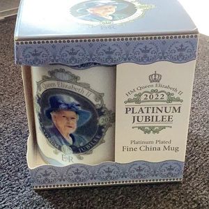 Queen Elizabeth china mug